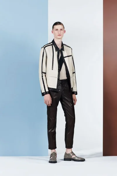 Look 18